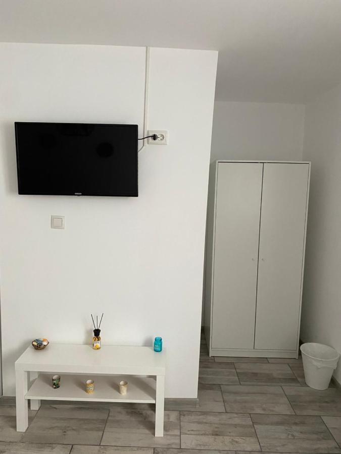 Camere De Inchiriat David Casa David Corbu Exteriör bild