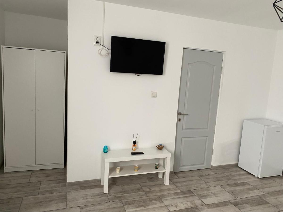 Camere De Inchiriat David Casa David Corbu Exteriör bild